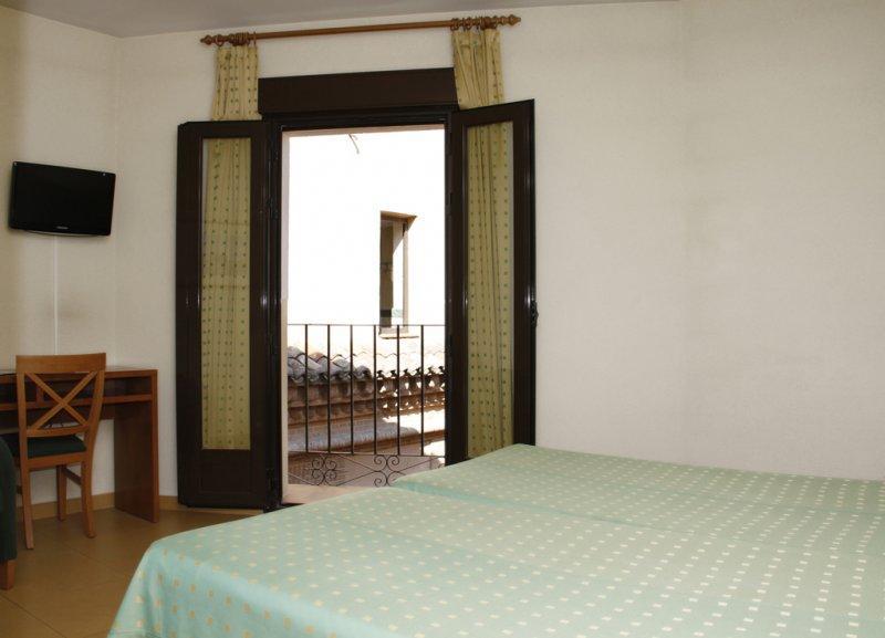 Hotel Yit Conquista De Toledo โตเลโด ภายนอก รูปภาพ