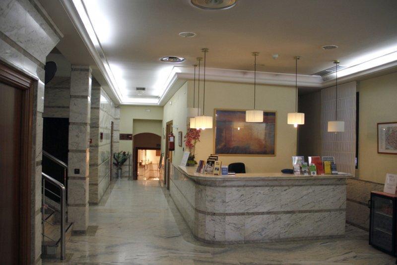 Hotel Yit Conquista De Toledo โตเลโด ภายนอก รูปภาพ